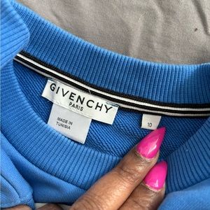 Givenchy size 10 sweater